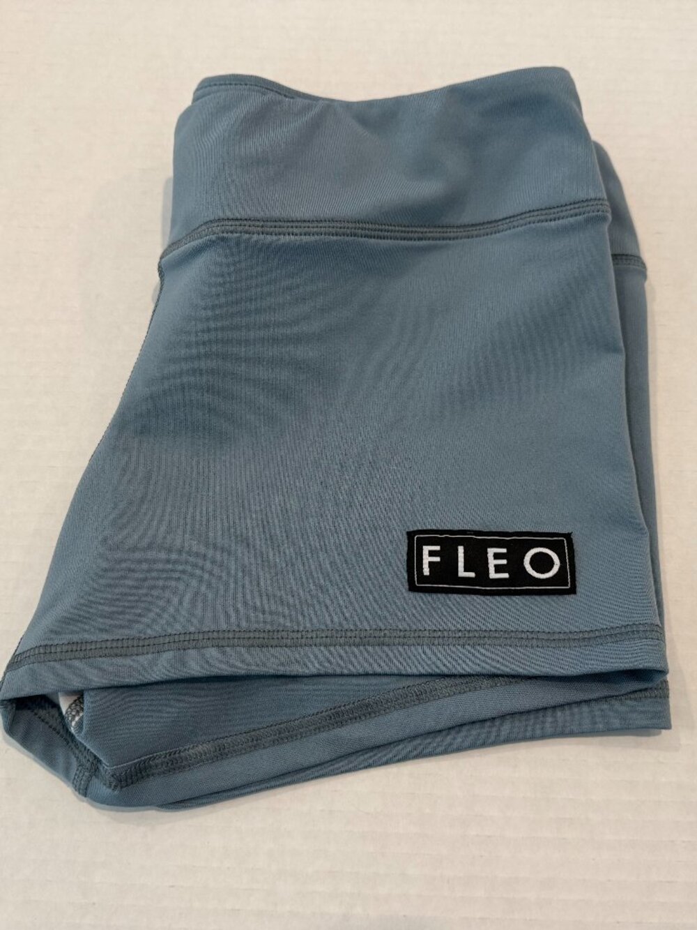 FLEO Platinum Shorts | 3.25" Inseam | Size Large | EUC